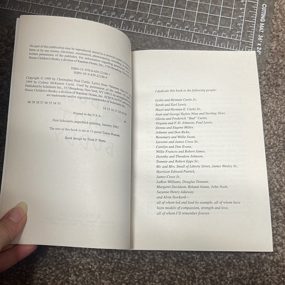 Bud, Not Buddy by Christopher Paul Curtis paperback book - Picture 5 of 10